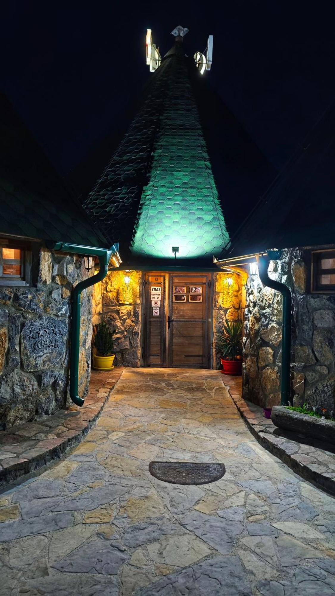 Kozak Apartments & Restaurant 莫伊科瓦茨 外观 照片