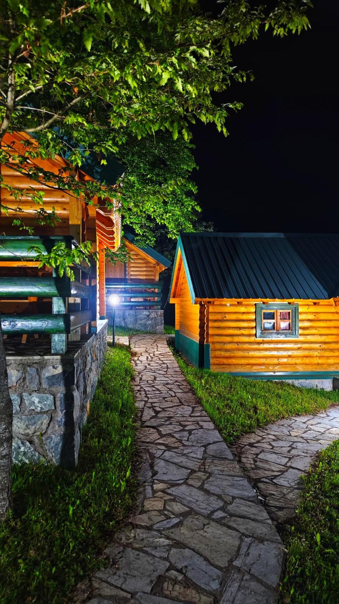 Kozak Apartments & Restaurant 莫伊科瓦茨 外观 照片